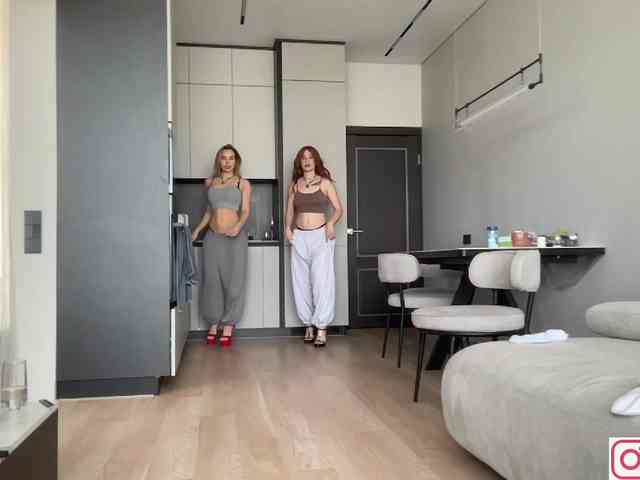 diffgirls1-1's chat room