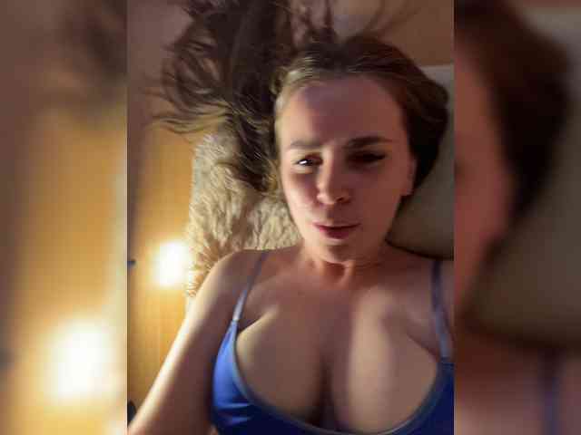 LolaSexxx's chat room