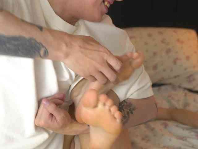 supercalifragilistic's chat room