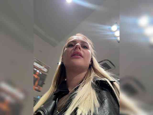 _Katrinka_'s chat room