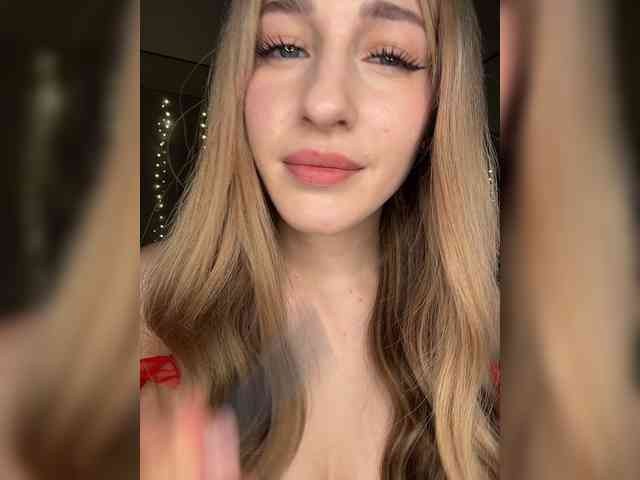 VictoriaBix's chat room