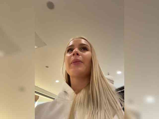 _Katrinka_'s chat room