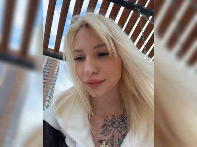 Cristi-Candy's chat room