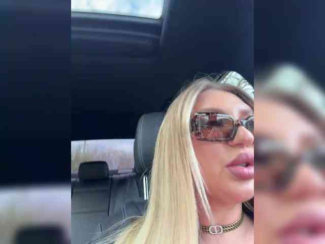 Stiflers_mom's chat room