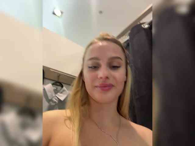 _Katrinka_'s chat room