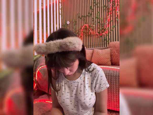 -Violetttttka-'s chat room