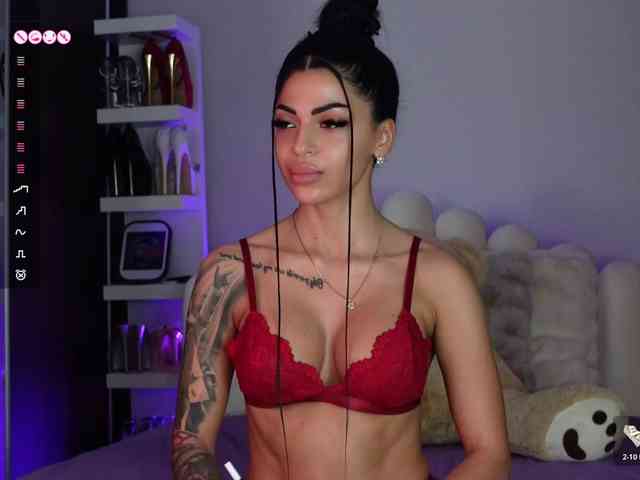AngelaMyst's chat room