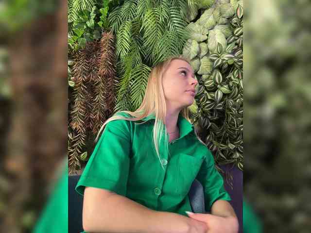 _Katrinka_'s chat room