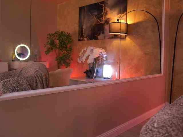 MaddieBryggs's chat room