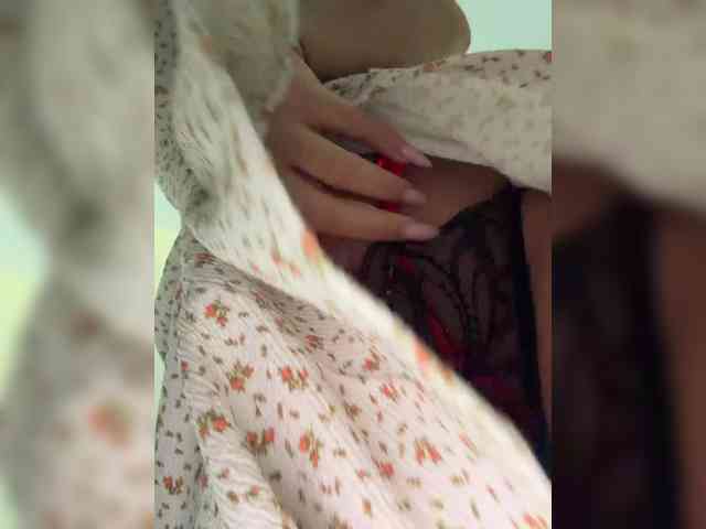 OrgazMia's chat room