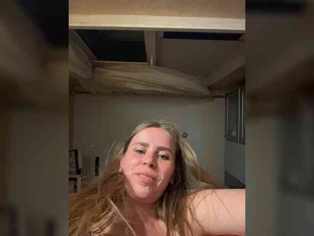 LolaSexxx's chat room