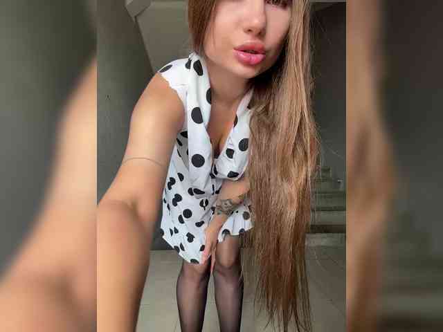 -EmilyBaby-'s chat room