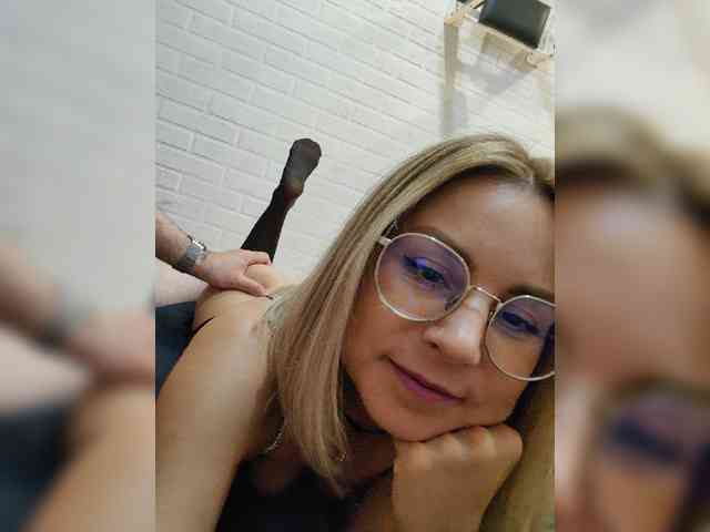 Zhenya-and-Vasilisa's chat room