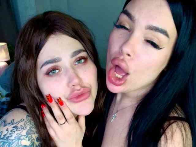 katerine-Monroe's chat room