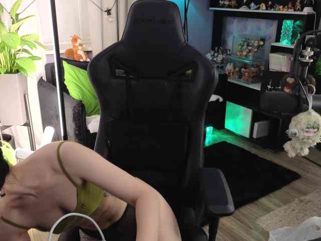 Kira_Li_Lime's chat room