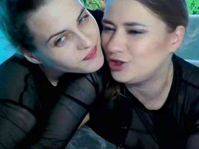 2Laski2's chat room