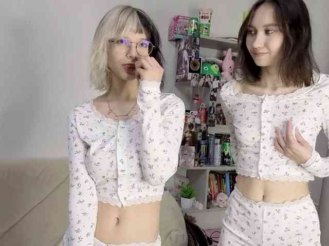 KateMooss's chat room