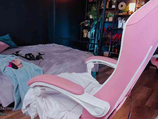 KrissySins's chat room