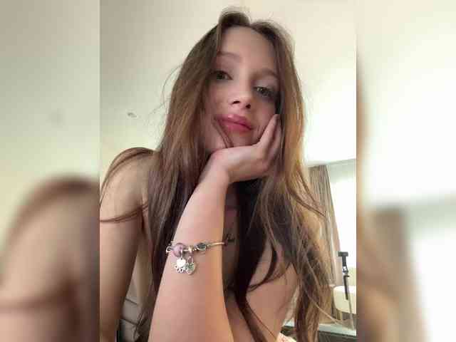 AnyaAngel's chat room