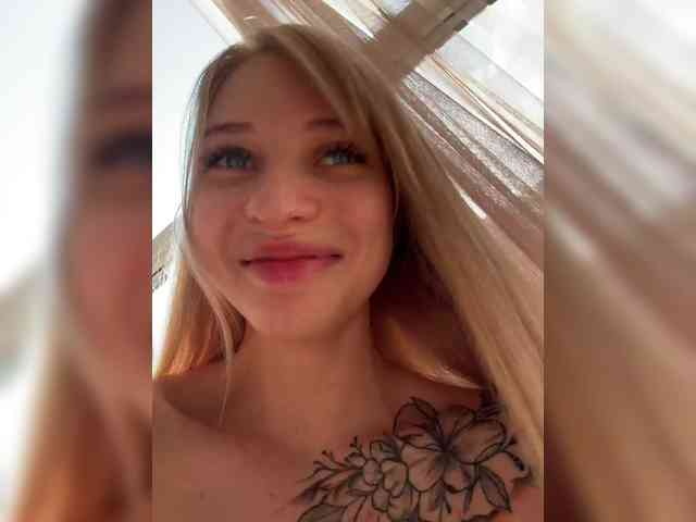 Cristi-Candy's chat room
