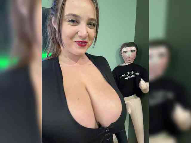 TudaaSudaa's chat room