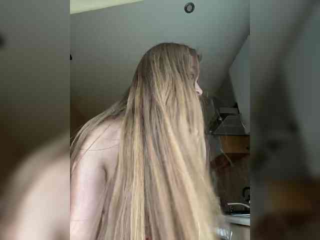 LolaSexxx's chat room