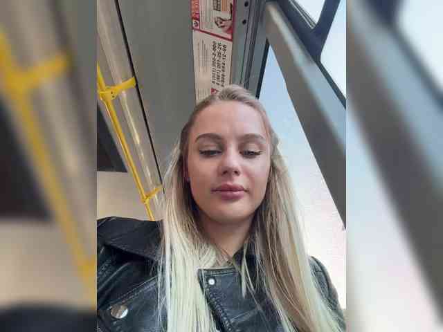 _Katrinka_'s chat room