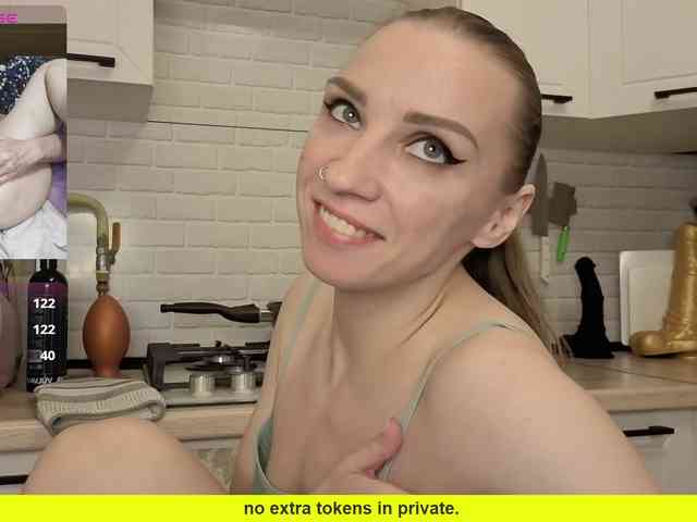 Fist-ashka's chat room