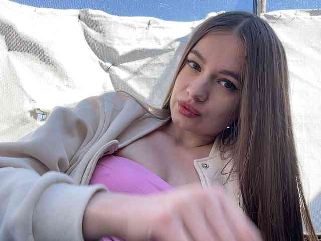 -_-_--------'s chat room