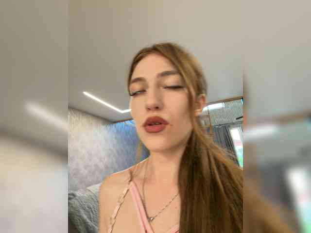 Alinagilberd03's chat room