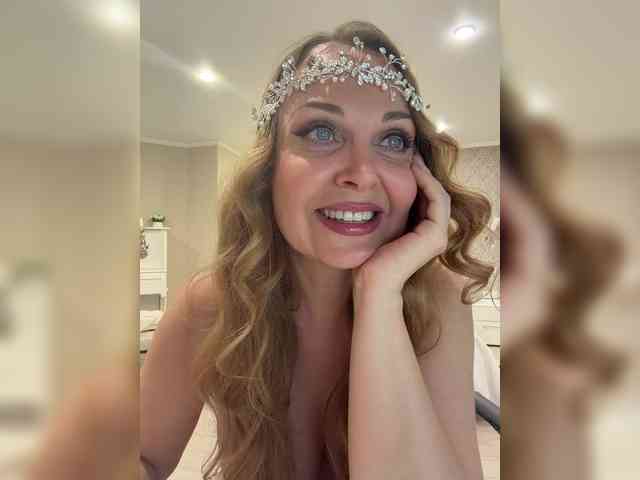 Milf_Zabava's chat room