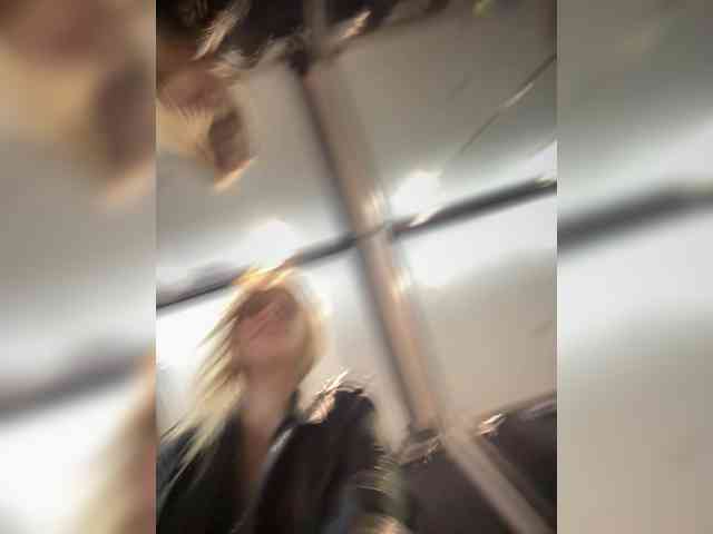 _Katrinka_'s chat room