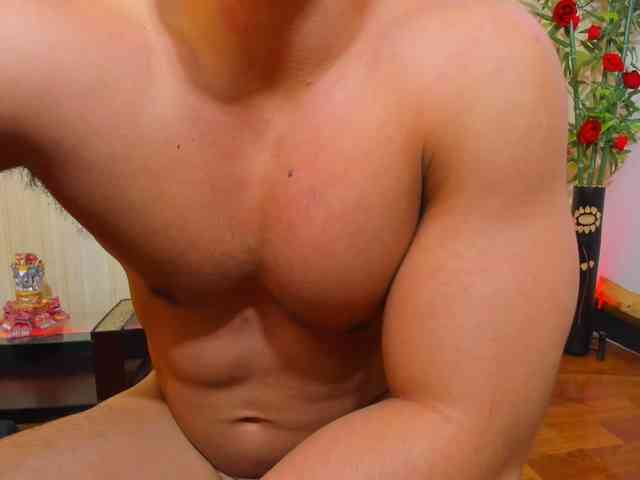---rrmodelsstars---'s chat room