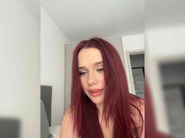 Tati16's chat room