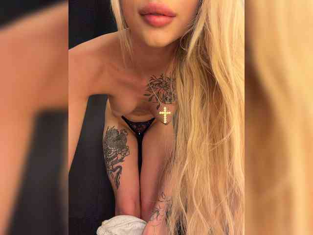 Cristi-Candy's chat room