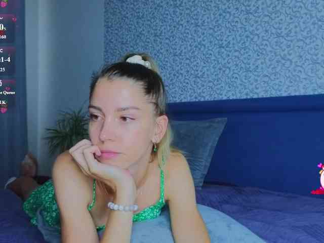 Kristi_Wolf's chat room