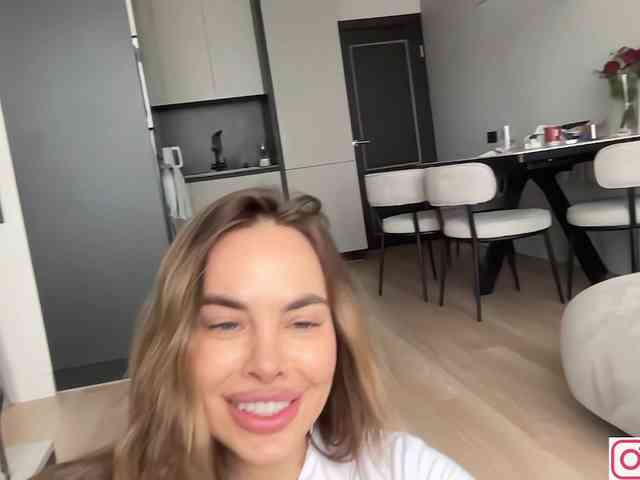 diffgirls1-1's chat room