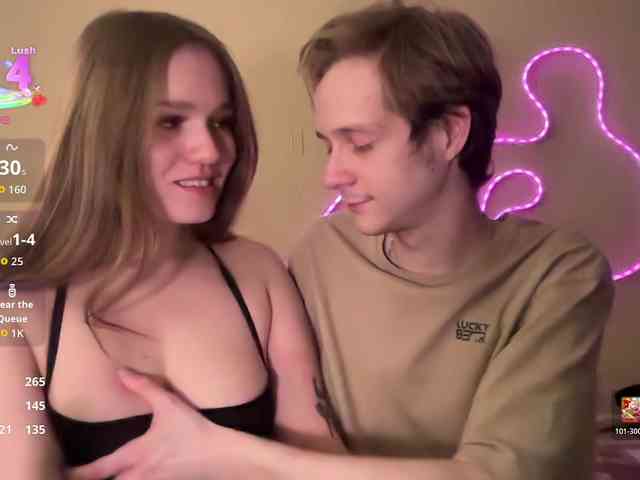 titsDestroy2007's chat room