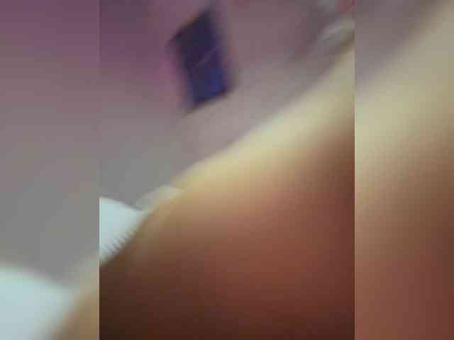 VIP17CoupleDream's chat room