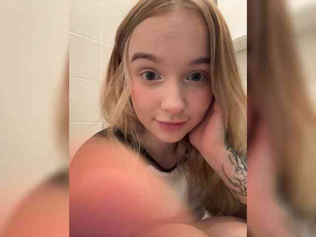 MimiMila's chat room