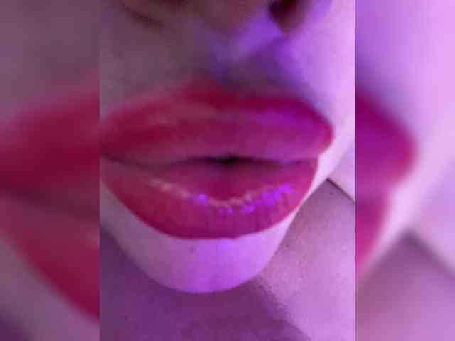 -ALLSAINT-'s chat room