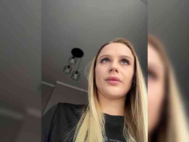 _Katrinka_'s chat room