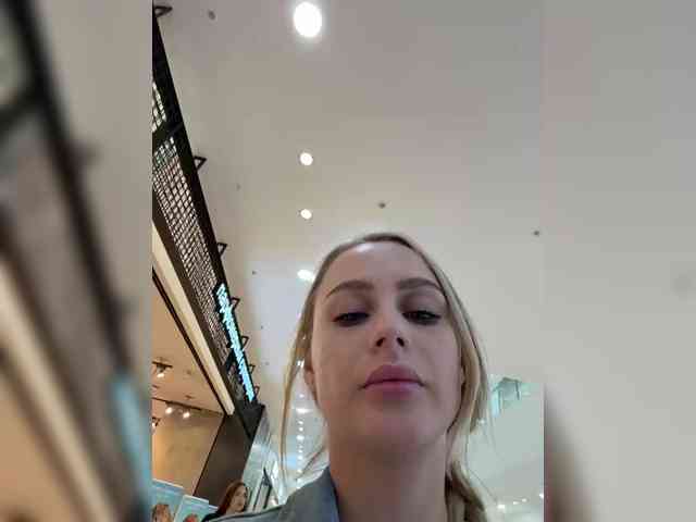 _Katrinka_'s chat room