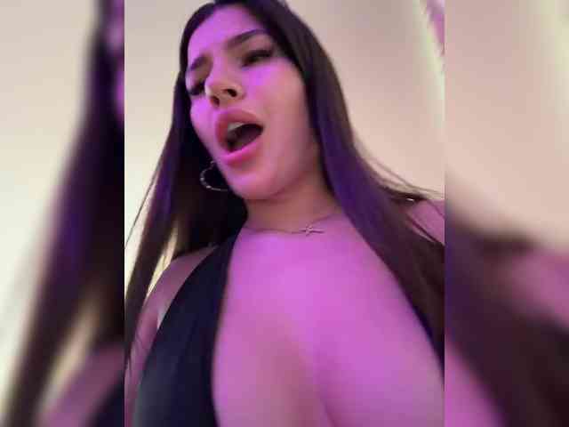 -MaybeBaby-'s chat room