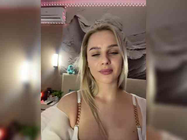 _Katrinka_'s chat room