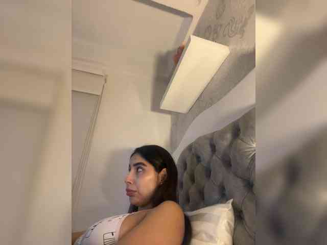 SallyeLeins's chat room