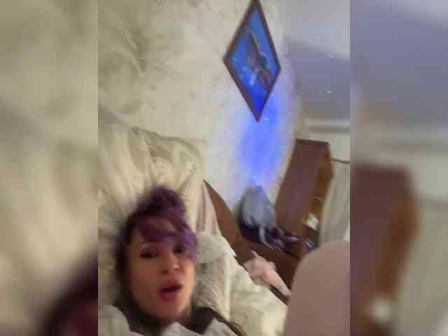 VIP17CoupleDream's chat room