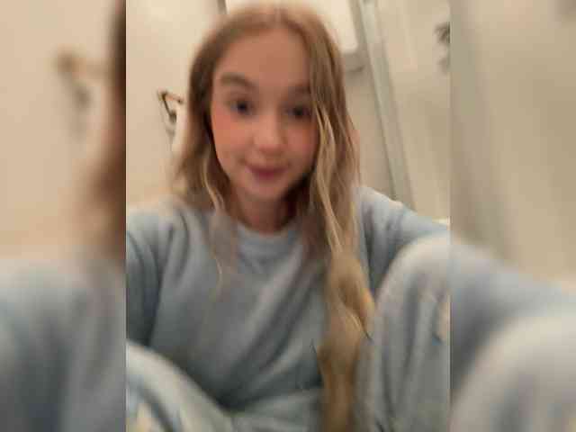 MimiMila's chat room