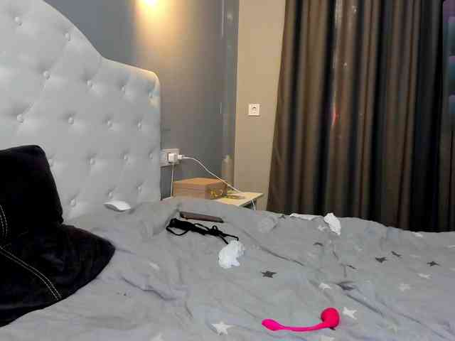 Emmanyxxx's chat room