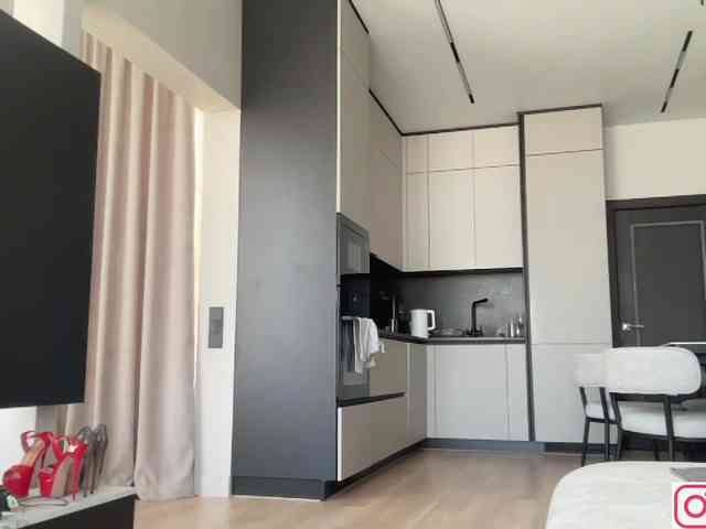 diffgirls1-1's chat room